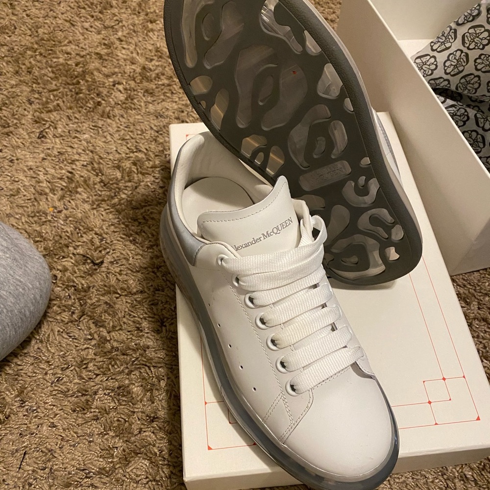 Alexander McQueens Leather Sneakers, size 39